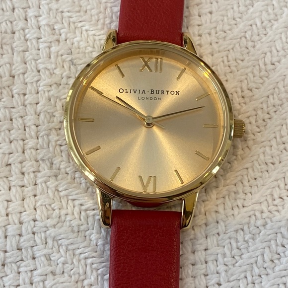Olivia Burton gold small face watch red leather NEW - Picture 8 of 8